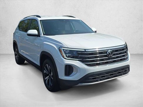 Used 2024 Volkswagen Atlas SE FWD image 3
