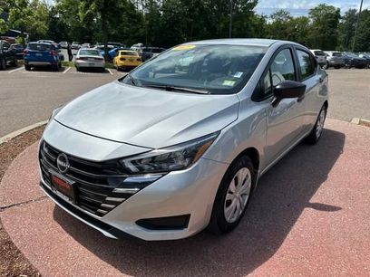 Used 2025 Nissan Versa S w/ Trunk Package