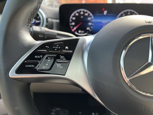 Used 2025 Mercedes-Benz CLA 250 image 19