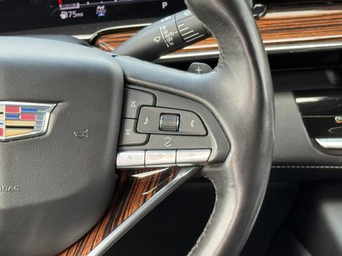 Certified 2022 Cadillac Escalade ESV Premium Luxury AWD/4WD image 28