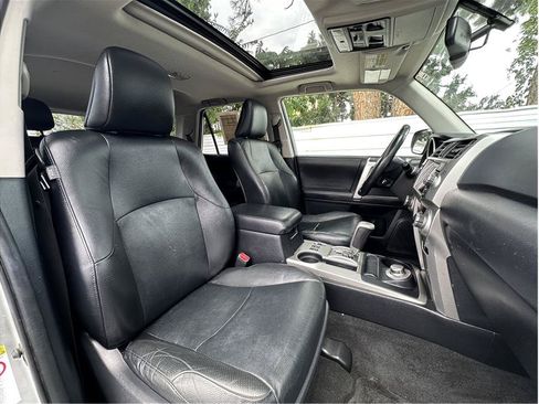 Used 2011 Toyota 4Runner Limited AWD/4WD image 15