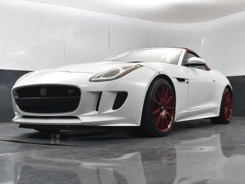 Used 2017 Jaguar F-TYPE S image 27