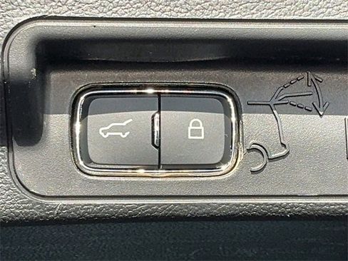 Used 2023 Ford Explorer ST-Line w/ Class IV Trailer Tow Package image 19