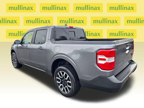Used 2022 Ford Maverick Lariat FWD image 11