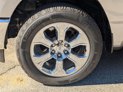 Used 2021 RAM 1500 Big Horn image 9