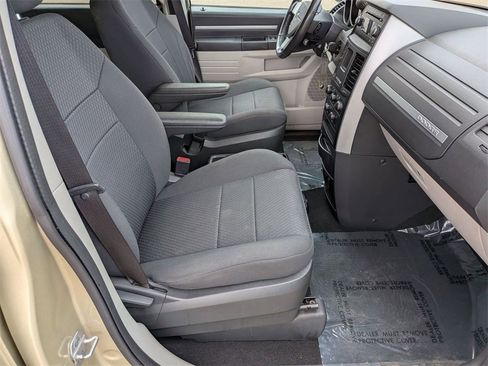 Used 2010 Dodge Grand Caravan SE w/ SE Plus Group image 36