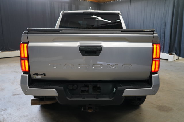 Used 2024 Toyota Tacoma TRD Off-Road w/ TRD Off Road Premium Package AWD/4WD image 6