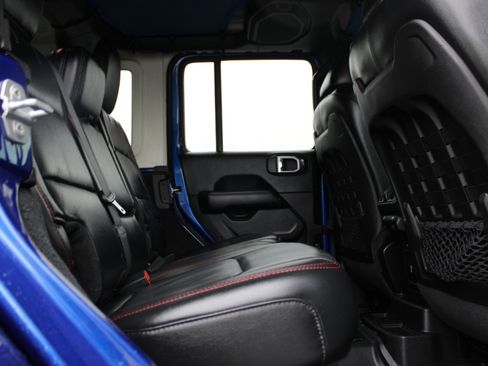 Used 2018 Jeep Wrangler Unlimited Rubicon image 39