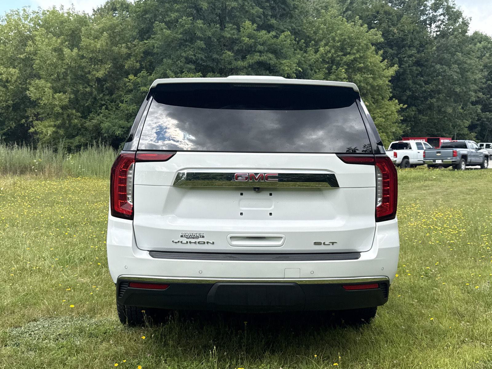 Used 2023 GMC Yukon XL SLT AWD/4WD image 11