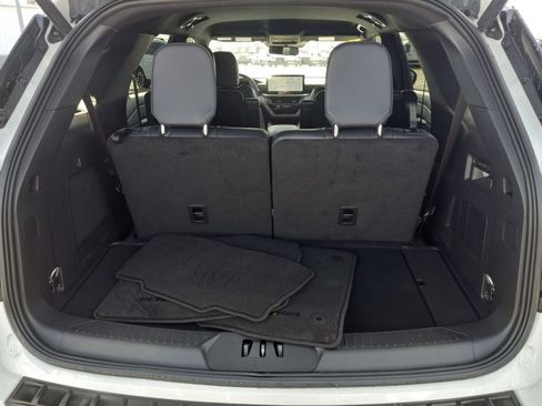 Used 2025 Ford Explorer ST image 12