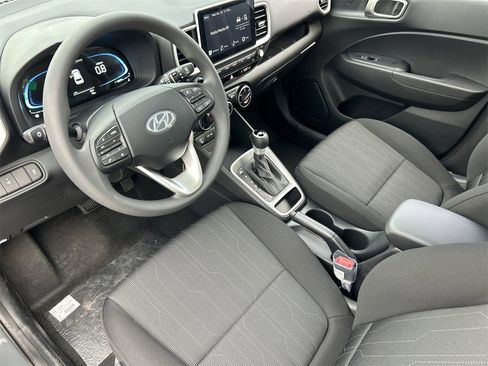 New 2026 Hyundai Venue SE image 17