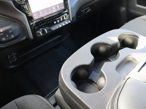 Used 2025 RAM 2500 Big Horn image 28