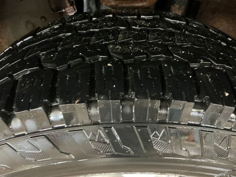 Used 2015 Ford F250 XLT w/ Snow Plow Prep Package image 12