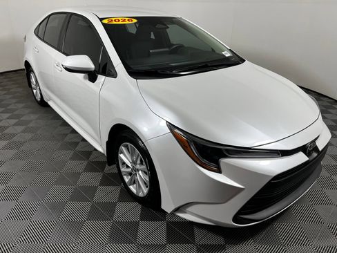 Used 2026 Toyota Corolla LE w/ LE Premium Package FWD image 3