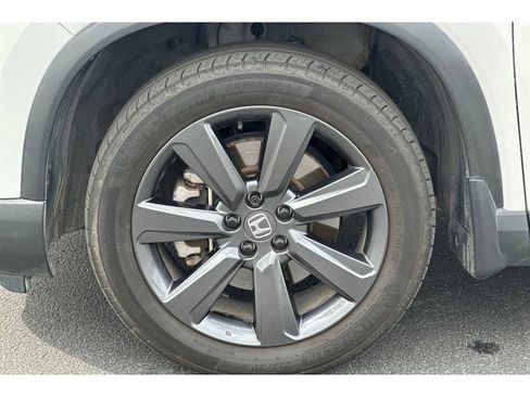 Used 2024 Honda Pilot Sport image 10