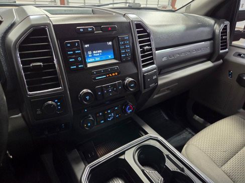 Used 2017 Ford F250 XLT w/ XLT Value Package image 49