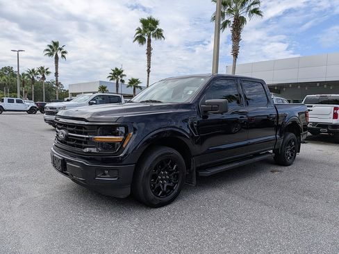 Used 2024 Ford F150 XLT w/ XLT Black Appearance Package RWD image 7