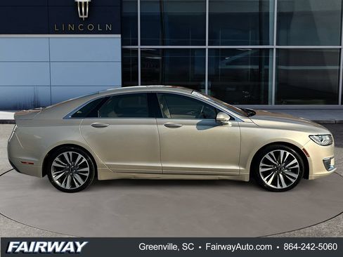 Used 2017 Lincoln MKZ Select FWD image 9