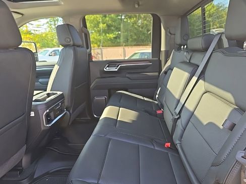 New 2026 GMC Sierra 3500 Denali w/ Denali Reserve Package AWD/4WD image 14