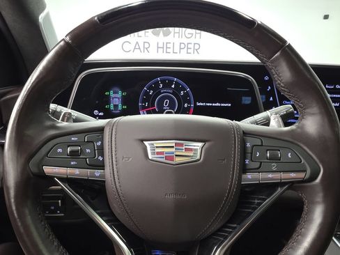 Used 2023 Cadillac Escalade ESV V AWD/4WD image 34