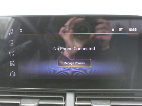 Used 2025 Chevrolet Trax LT w/ LT Convenience Package image 43