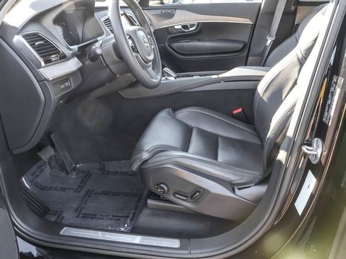 Used 2023 Volvo XC90 T8 Ultimate image 17