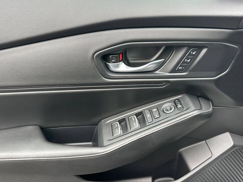 Certified 2025 Honda Accord Sport image 10