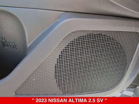 Used 2023 Nissan Altima 2.5 SV AWD/4WD image 14