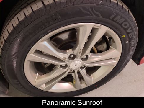 Used 2019 Hyundai Sonata Limited w/ Ultimate Package 04 image 2