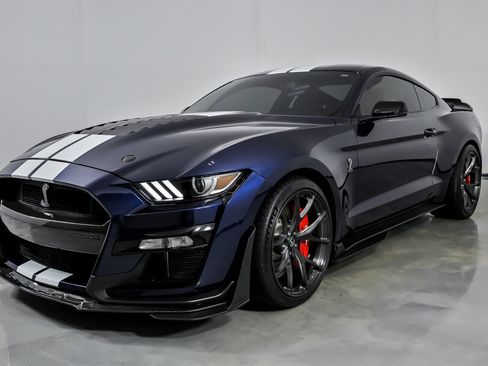 Used 2020 Ford Mustang Shelby GT500 w/ Technology Package image 6