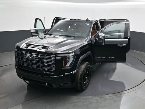 Used 2025 GMC Sierra 2500 Denali Ultimate image 30