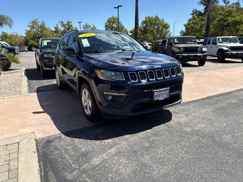 Used 2019 Jeep Compass Latitude FWD image 6