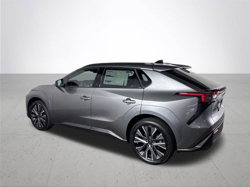 New 2026 Subaru Solterra Limited image 8