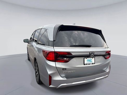 Certified 2025 Honda Odyssey EX-L image 6