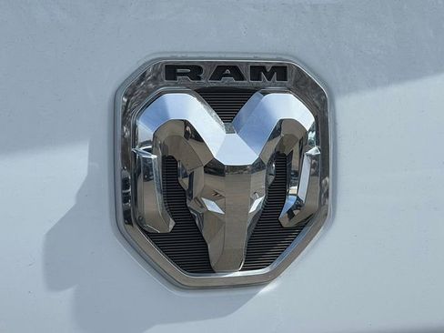 Used 2022 RAM 2500 Tradesman w/ Chrome Appearance Group image 47