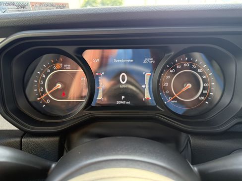 Used 2024 Jeep Wrangler Unlimited Sport AWD/4WD image 12