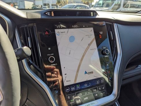 Used 2025 Subaru Outback Touring XT image 21