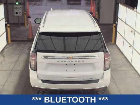 Used 2023 Chevrolet Suburban Premier image 7