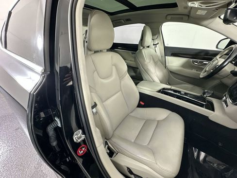 Used 2018 Volvo S90 T5 Momentum w/ Convenience Package image 31