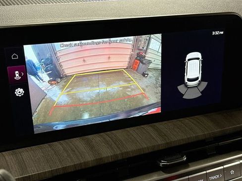 Used 2023 Kia Telluride EX w/ EX Captain's Chair Package image 14