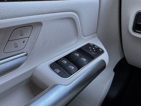 Used 2025 Mercedes-Benz GLA 250 image 20