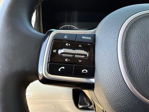 Used 2022 Kia Sorento SX image 38