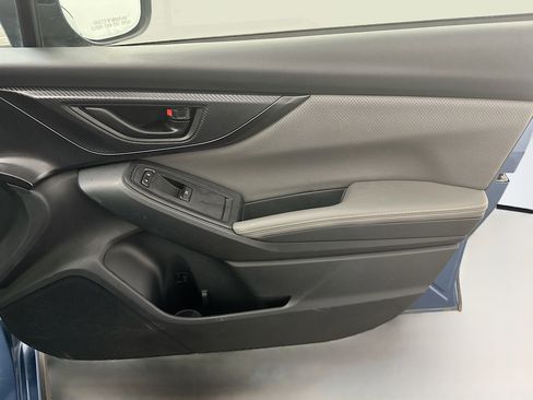 Used 2021 Subaru Crosstrek 2.5i Sport w/ Moonroof Package image 33