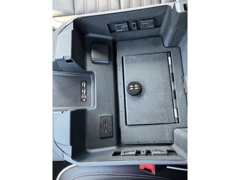 Used 2022 GMC Sierra 1500 AT4X AWD/4WD image 26