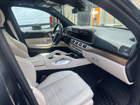 Used 2024 Mercedes-Benz GLE 350 4MATIC image 9
