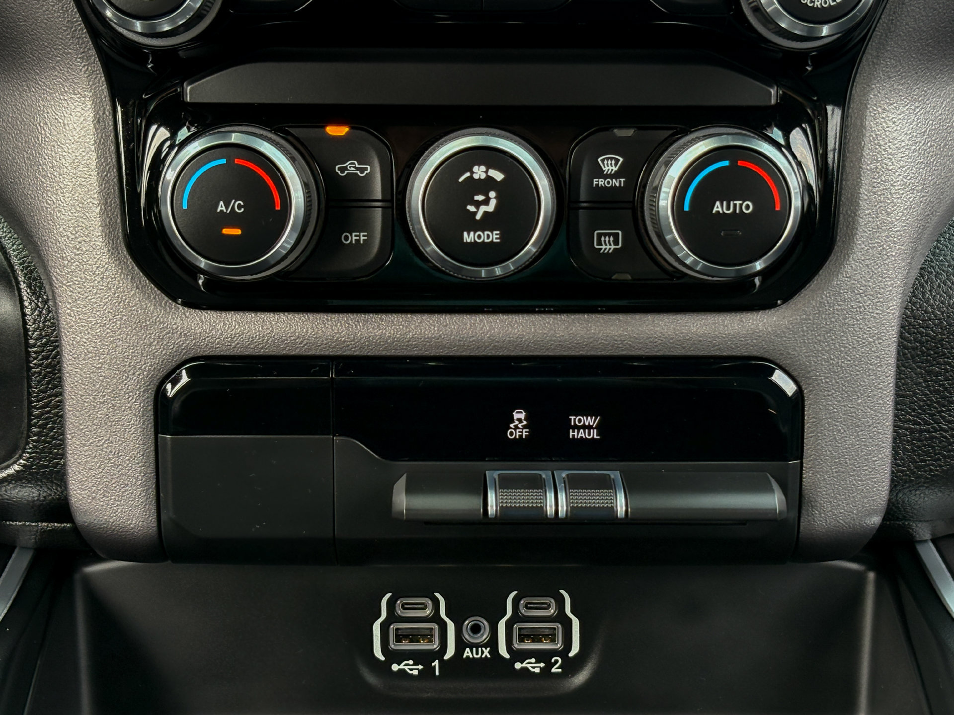 Used 2022 RAM 1500 Big Horn AWD/4WD image 24