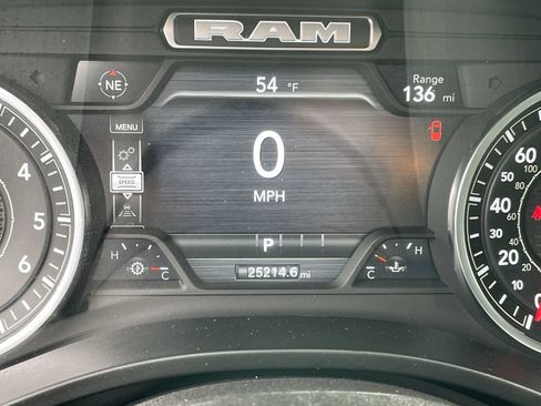 Used 2025 RAM 1500 Warlock AWD/4WD image 15