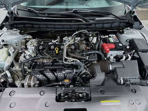 Used 2021 Nissan Altima 2.5 SR w/ SR Premium Package image 25