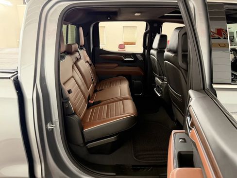 Used 2025 GMC Sierra 1500 Denali Ultimate AWD/4WD image 38