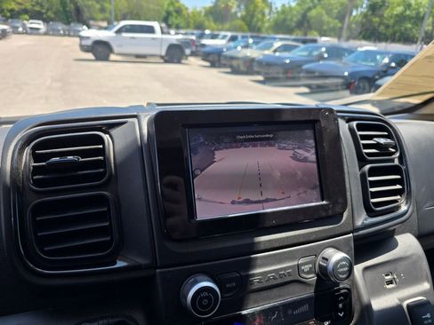 Used 2025 RAM ProMaster 2500 w/ Convenience Group image 23